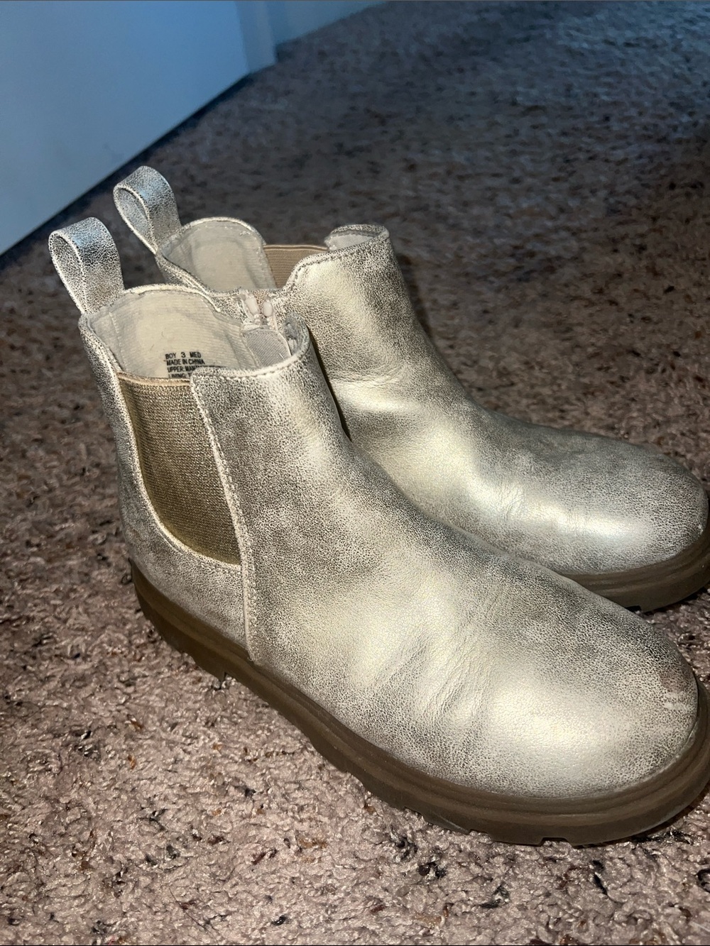 Girls boots